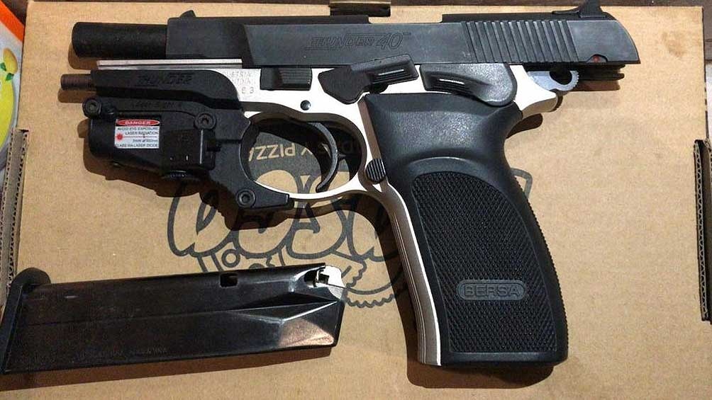 La pistola Bersa Thunder .40 secuestrada en la casa de Navarro Cádiz. Fuente: Policía Federal Argentina.