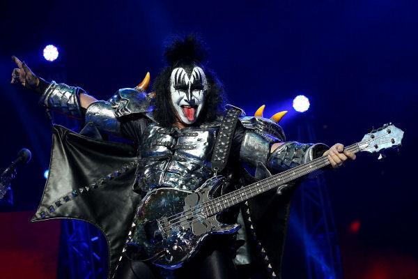 Gene Simmons dice que en el último show de Kiss llorará “como una nena”