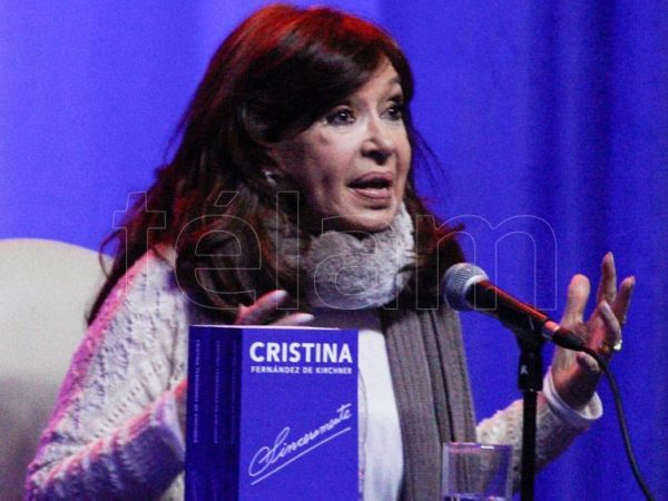 Cristina Kirchner presenta su libro en La Plata