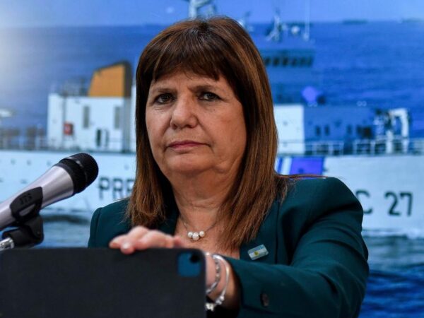 Bullrich dijo que Torres le adelantó que iba a ‘cortar el petróleo’